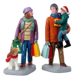 Shopping In Famiglia - Holiday Shoppers
